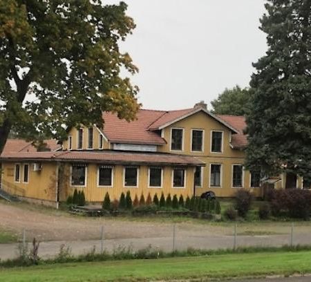 Хостел Gastis I Floby Ab Экстерьер фото